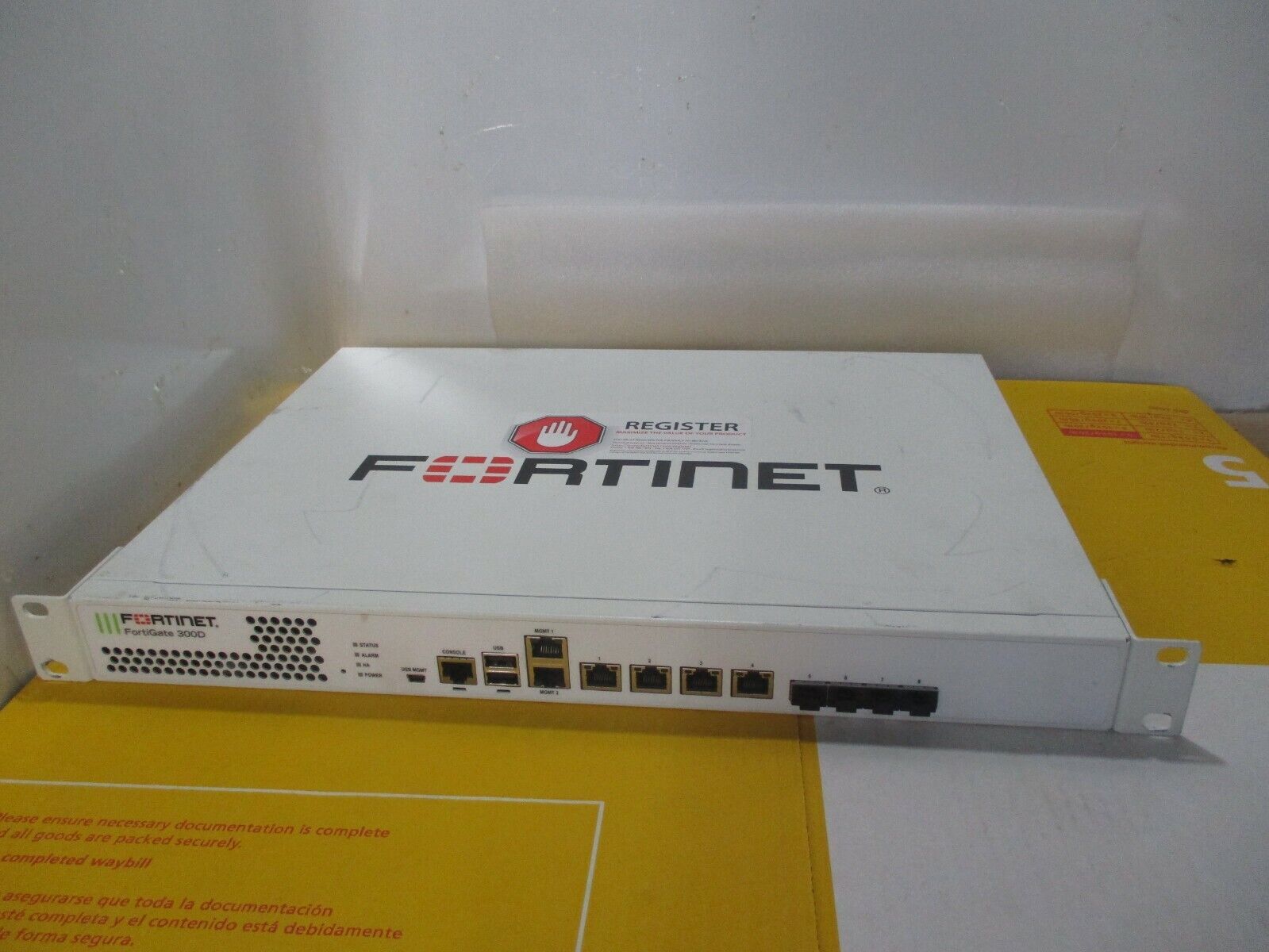 Fortinet FortiGate-300D FG-300D Enterprise Firewall VPN P14814-03-11