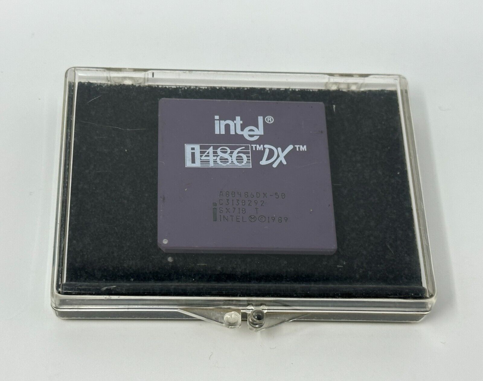 Intel i486DX A80486DX-50 SX710  i486DX-50 MHZ - Rare With Case - Very Nice