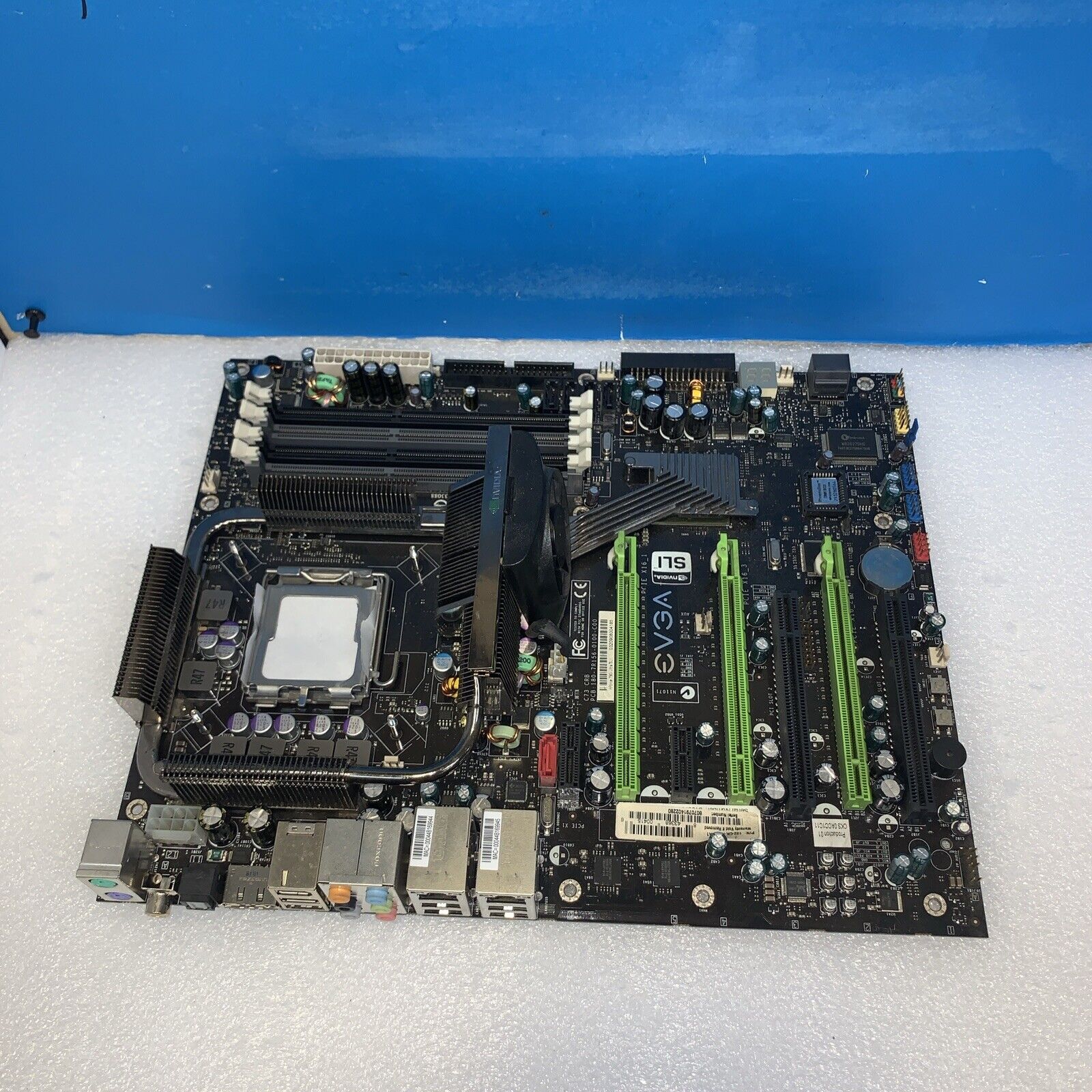 EVGA 132-CK-NF79-A1 LGA 775 NVIDIA nForce 790i Ultra SLI ATX Motherboard