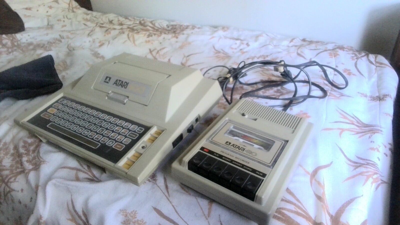 Atari 400 with program recorder