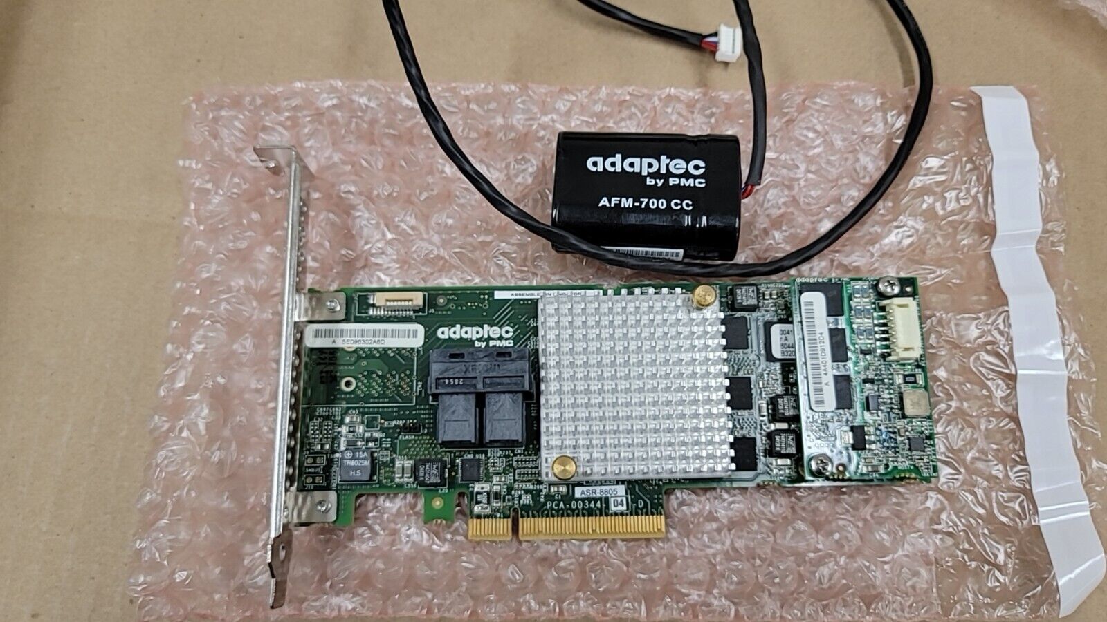 ADAPTEC ASR-8805 TCA-00344-04-D SAS/SATA/SSD PCI-Express 3.0 RAID (Full) W/Batte