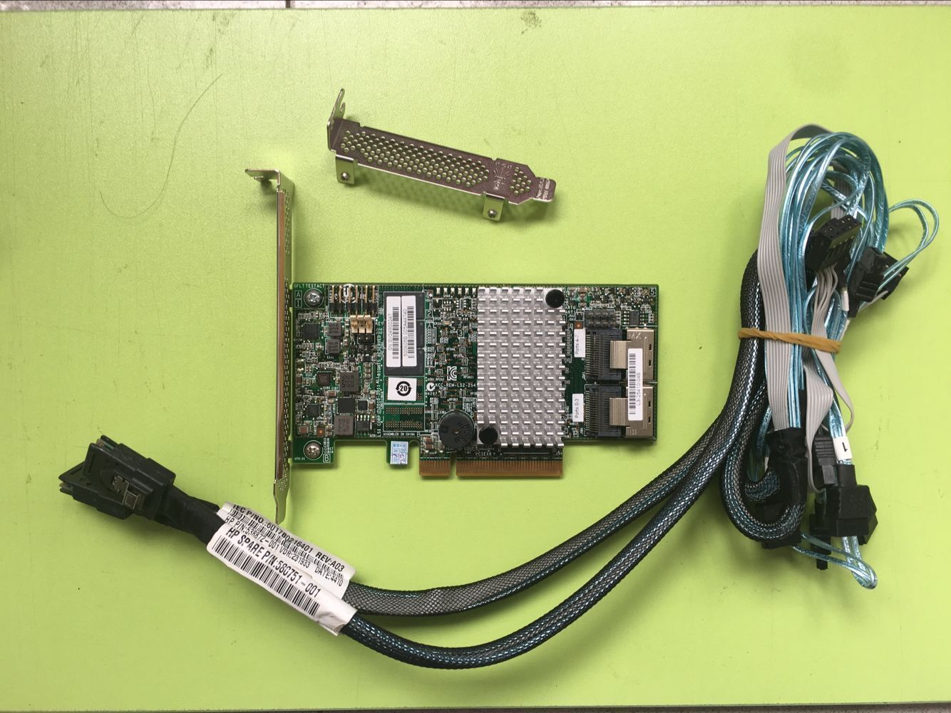 LSI 9267-8i 6Gb/s PCI-Express 2.0 512MB 8Port RAID0/1/10 +8087 to (4)7 -Pin SATA