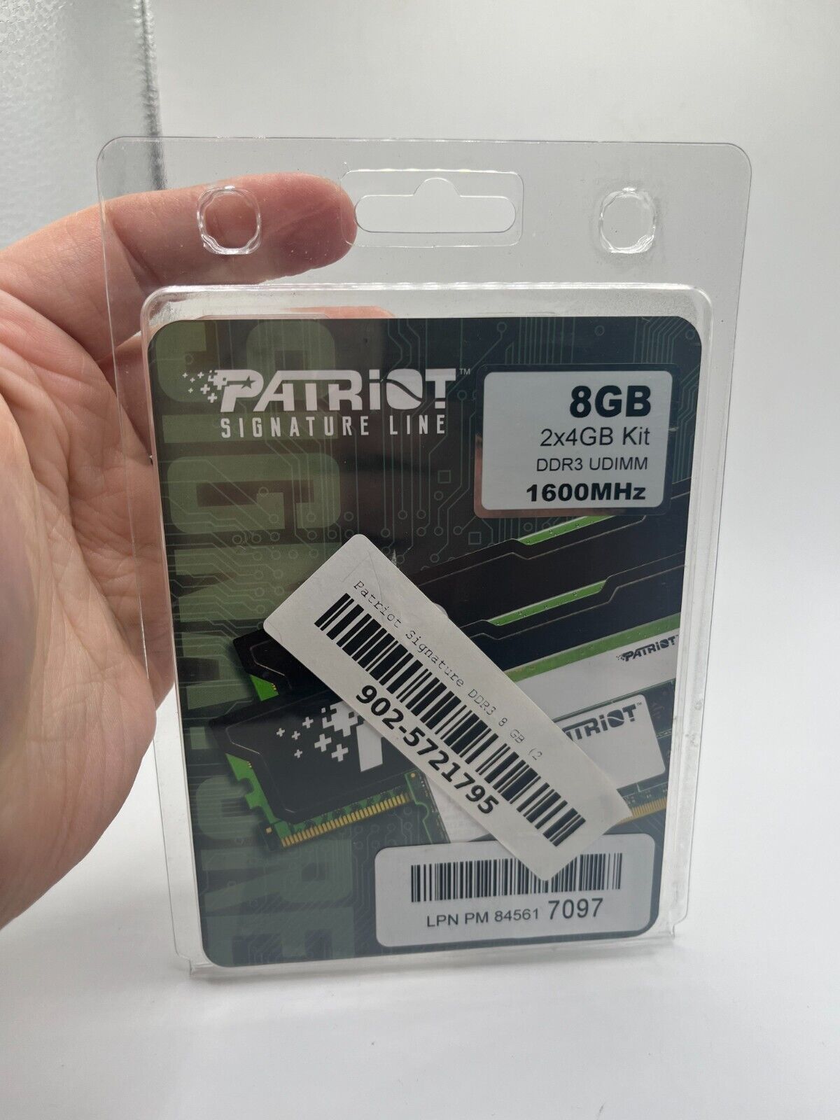 Patriot Signature Line 8GB (2 x 4GB) DDR4 2400MHz (PC4 19200) Desktop RAM