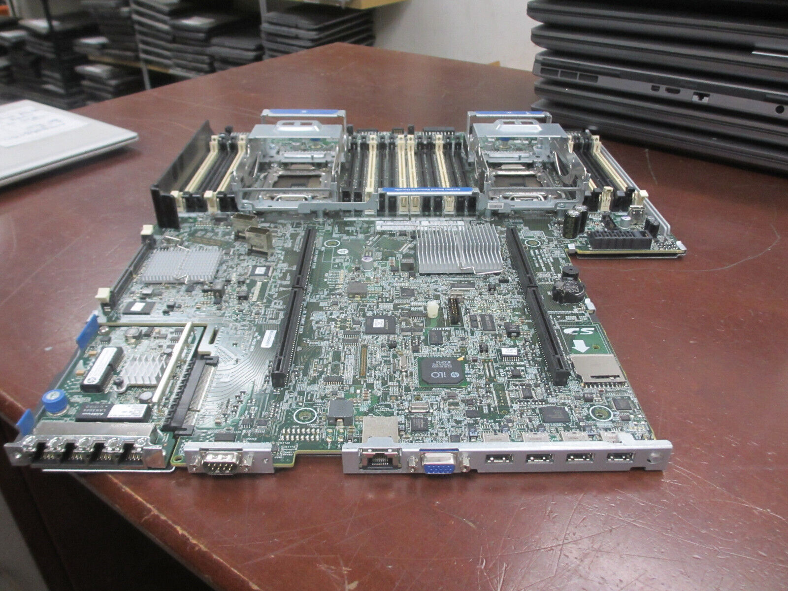 HP FXNESSN-001P System Board DL380P Server Motherboard NO MEMORY/CPU