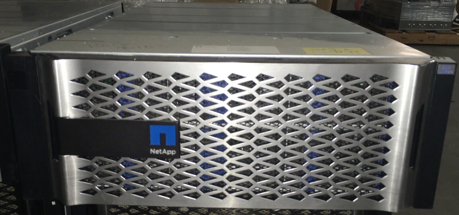 NetApp AFF A800 All-Flash Storage System NAF-1704 No Drives