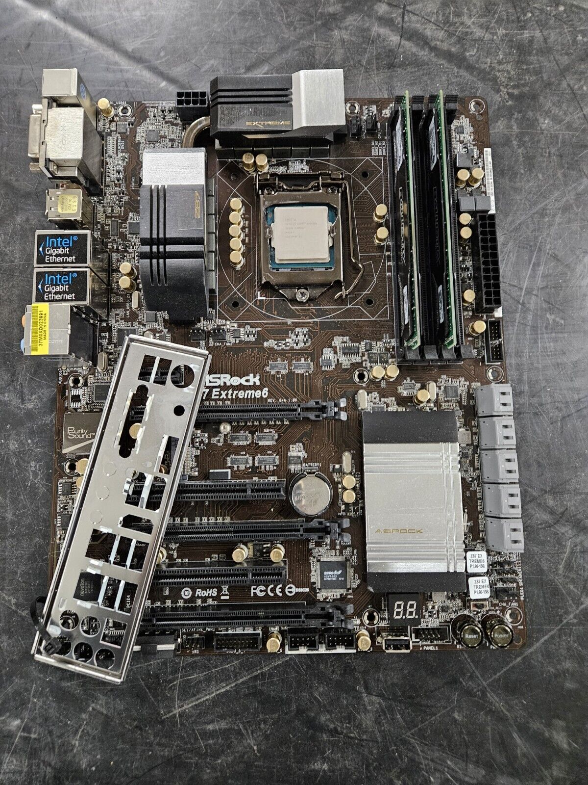 ASRock Z87 Extreme6 ATX Motherboard w/ i5-4670k 16GB DDR3 - Parts/Repair