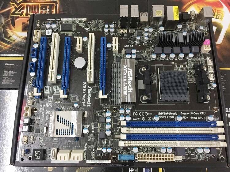 ASRock 970 Extreme4 AM3+ AMD 970 SB950 ATX SATA 6Gb/s USB 3.0 ATX Motherboard