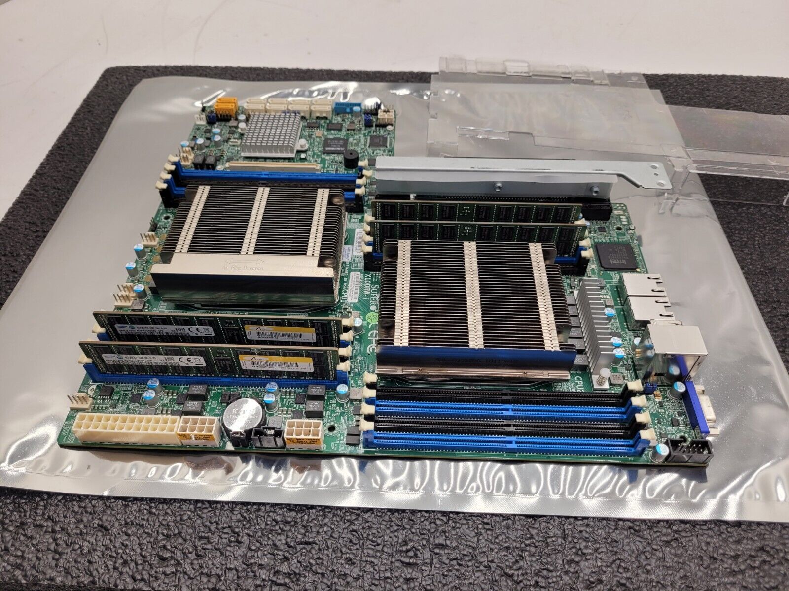 X10DRW-i Supermicro  Dual LGA2011 DDR4 Server Motherboard 2x E5-2630V3 64GB Ram