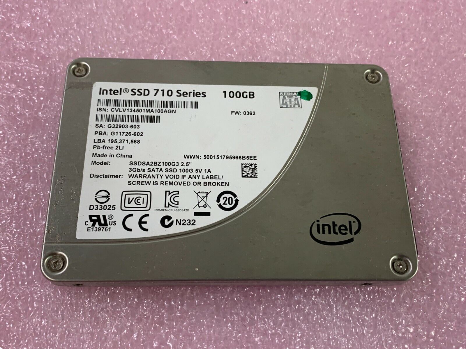 Intel SSD 710 Series 100GB SDD 2.5\