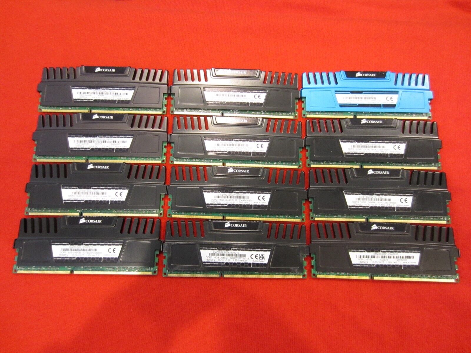 Lot of 12pcs Corsair 8GB PC3-12800 DDR3-1600Mhz Desktop Udimm Memory