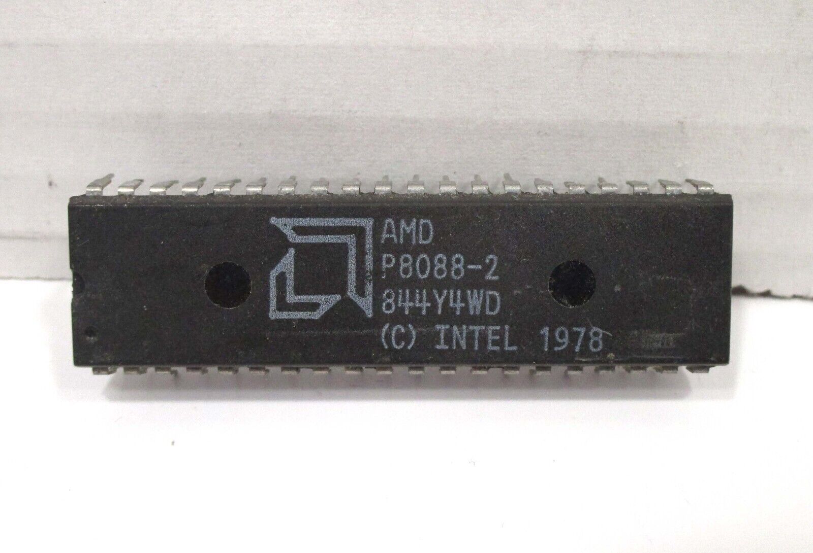 AMD P8088-2 8MHz 40 pin Socket DIP40 Microprocessor