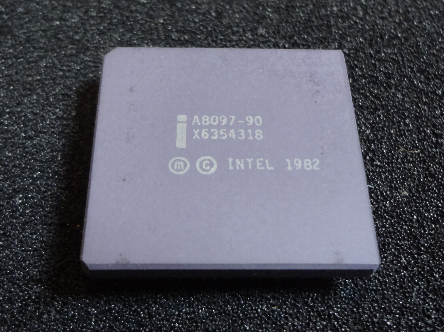 Vintage INTEL A8097-90 68 PGA Purple Ceramic, Gold Leads Micro-controller IC