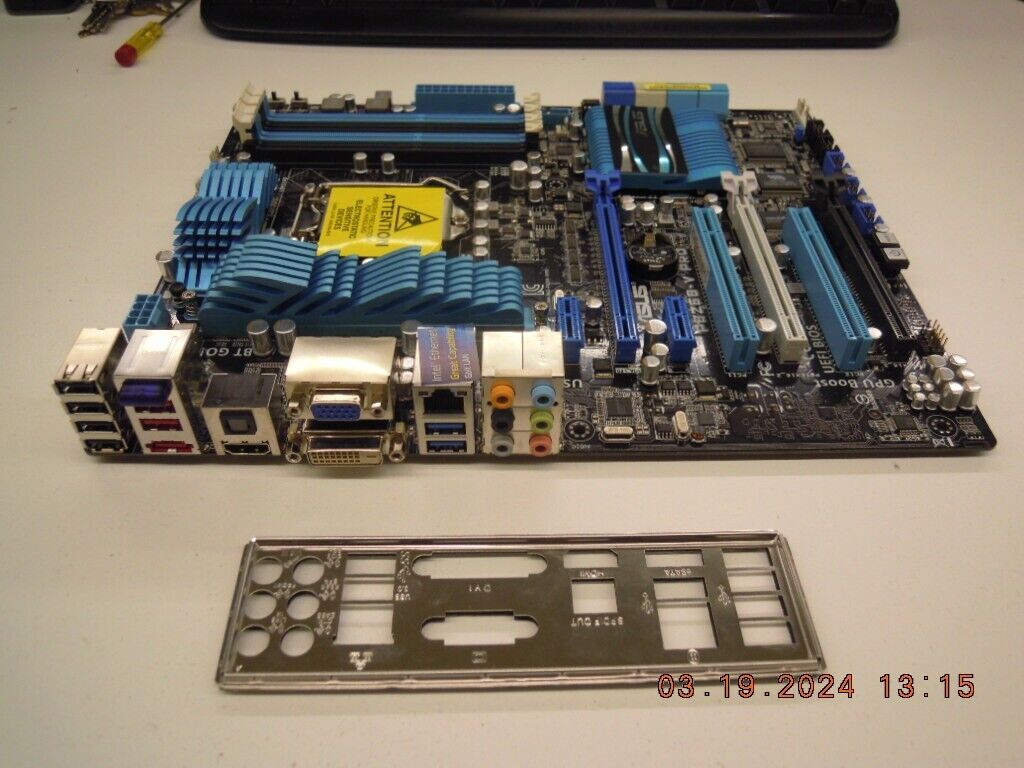 Asus P8Z68-V PRO  Motherboard LGA1155 DDR3 USB 3.0 + I/O Shield Latest BIOS