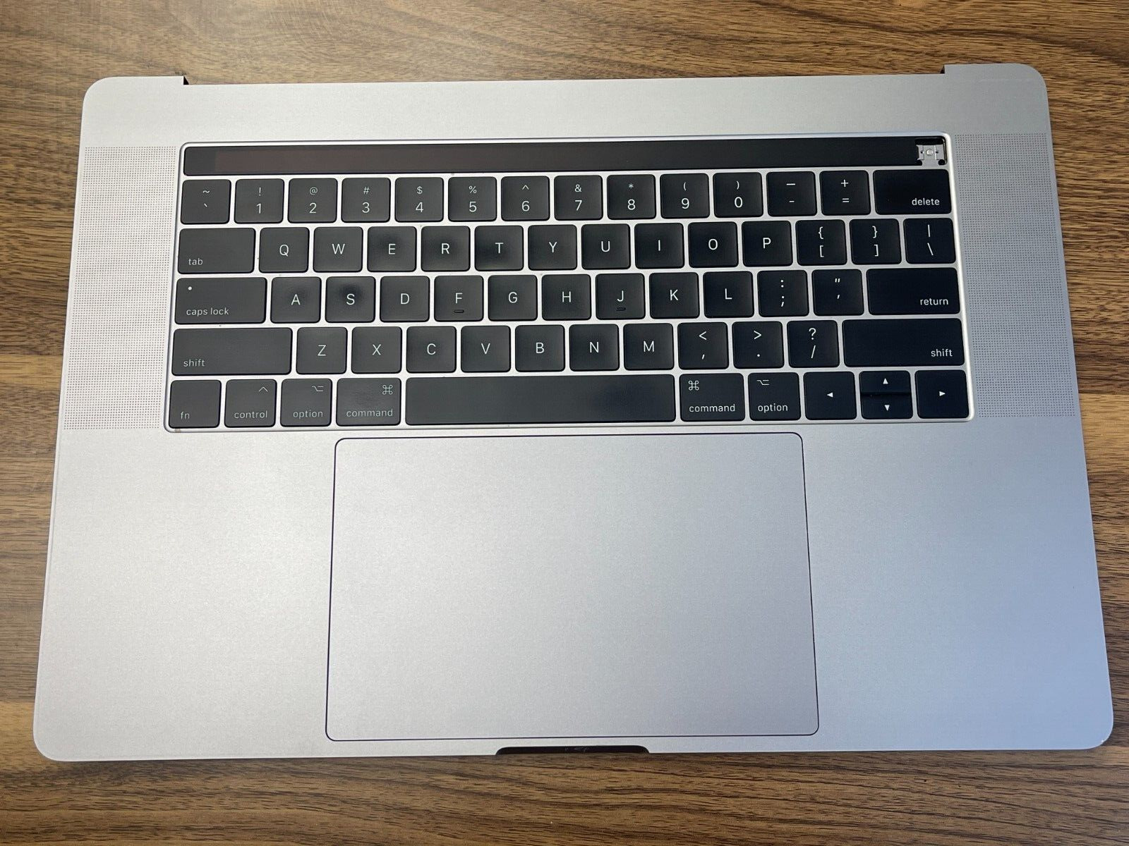 OEM MacBook Pro 15 2016 2017 A1707 Palmrest + Touchpad + Keyboard + WORKING Bat