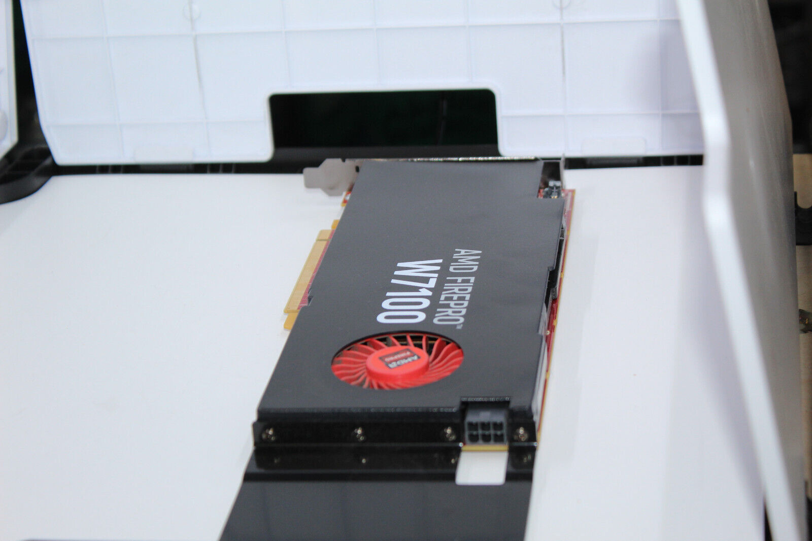 Awesome AMD FirePro W7100 8GB GDDR5 PCIe 4 x DisplayPort Video Card X38PC KVMR4