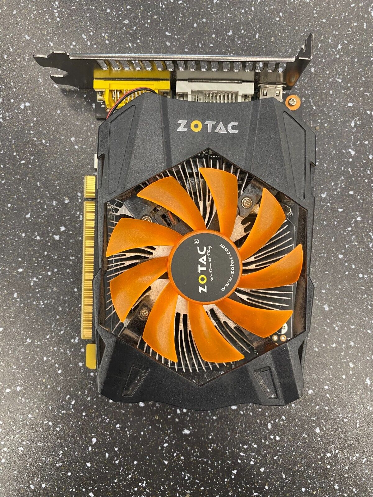 Zotac GeForce GTX 750 Ti 2GB GDDR5 Graphics Card - DVI, Mini HDMI