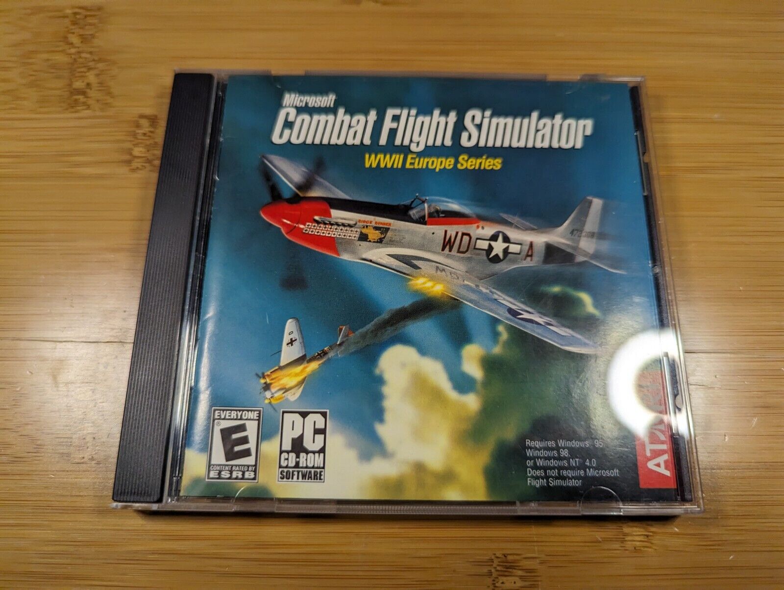 Vintage Microsoft Combat Flight Simulator WW2 Europe Series PC CD ROM No key