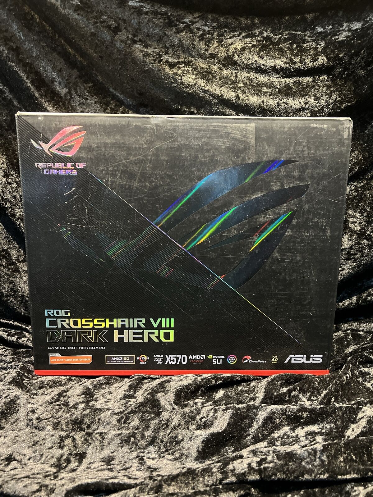 Asus ROG Crosshair VIII Dark Hero X570 - AMD Chipset - Socket AM4