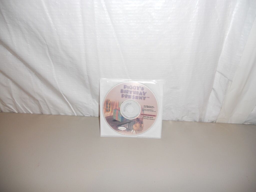 Piggy\'s Birthday present CD-ROM for MAC and Windows Vintage