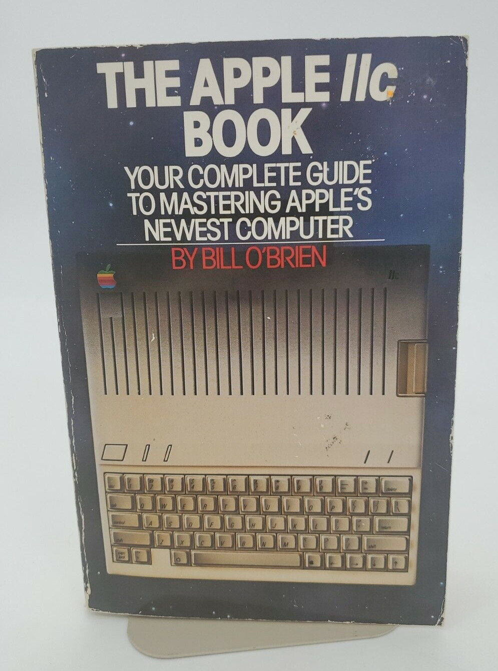 Vintage 1984 the apple //c book By Bill O'Brien computer guide
