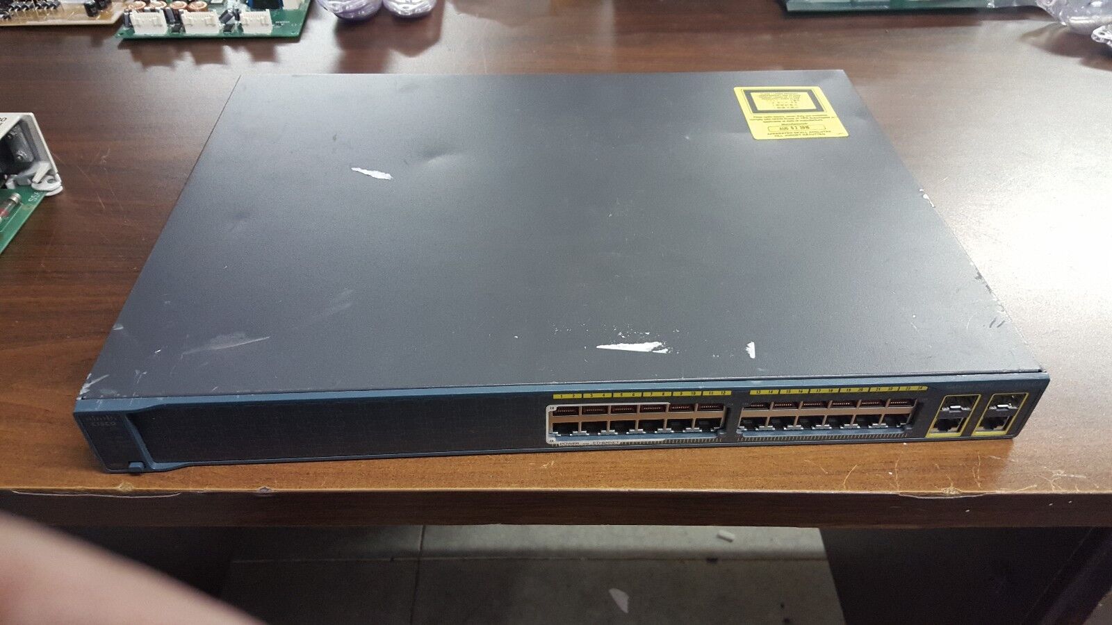 Cisco Catalyst 2960‑24LC‑S 24 Port Switch