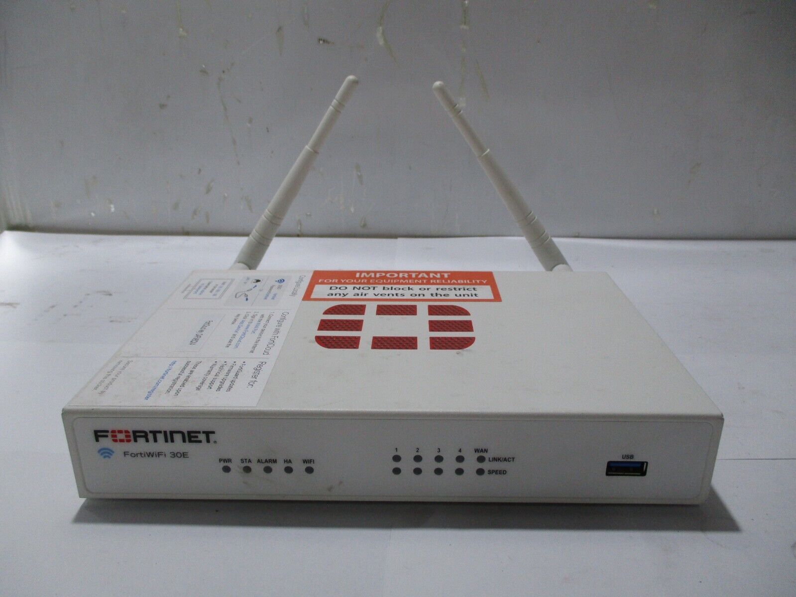 Fortinet FortiWiFi 30E FWF-30E Security Appliance P17460-03-04  ( NO ADAPTER)