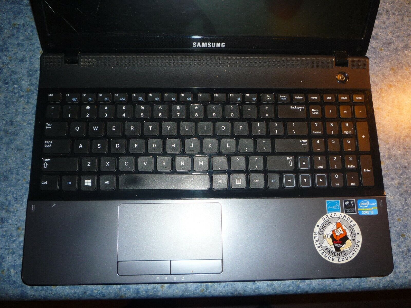 Samsung Laptop Computer NP300E5C-A07US Intel Core i3-2370M dual-core processor 