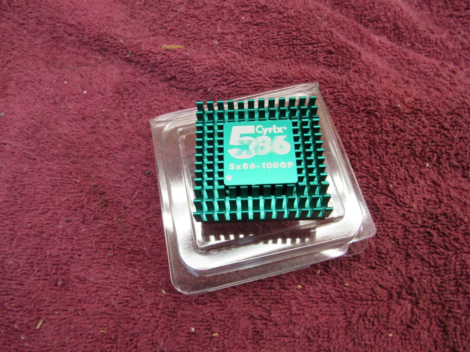 CERAMIC COLLECTABLE CYRIX 586 5X86-100GP PROCESSOR CPU VINTAGE GOLD RECOVERY