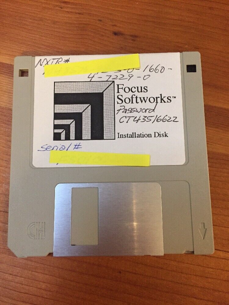 Vintage Macintosh Mac Focus Softworks Installation Floppy Disk Software 1997