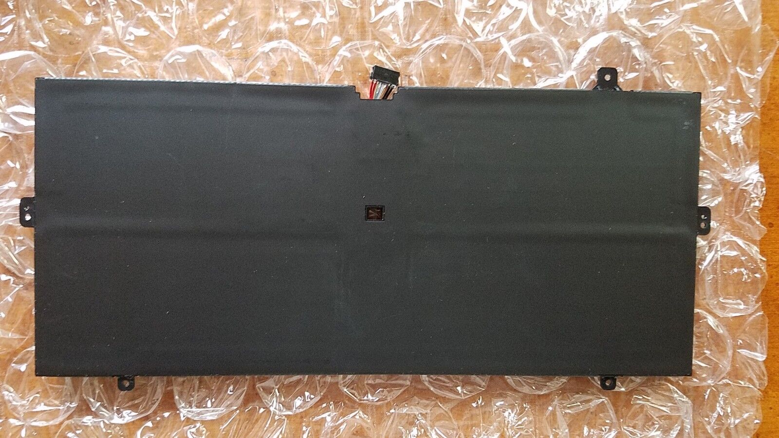 New OEM Lenovo Yoga 900 - 13ISK Battery Part number 5B10H43261