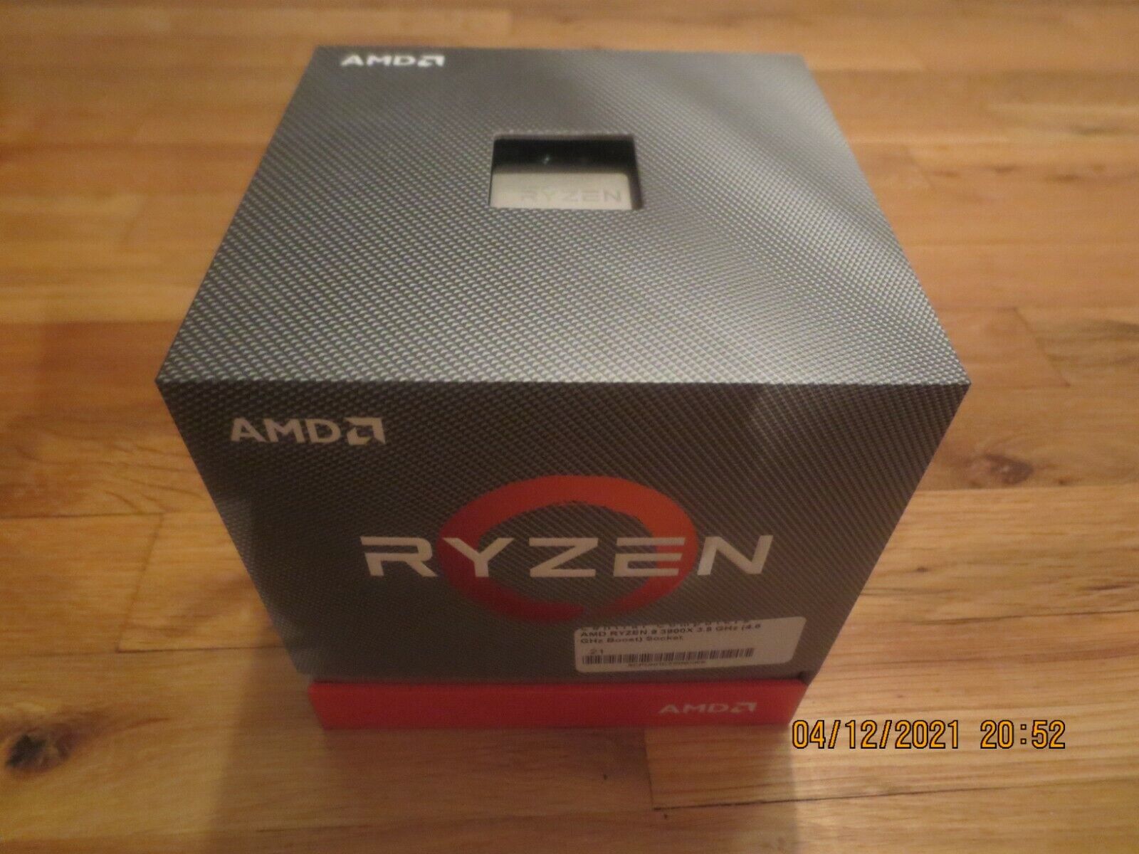 AMD RYZEN 7 1800X 8-Core 3.6 GHz (4.0Ghz Turbo) w/ NEW Wraith Prism RGB Cooler