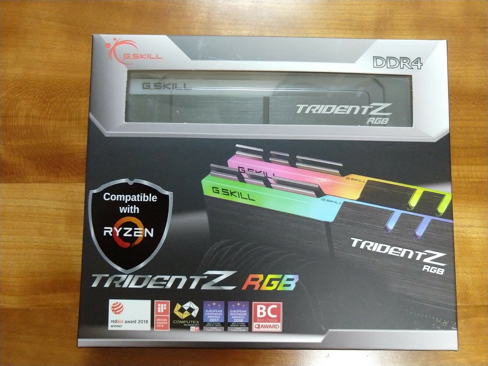 G.SKILL Trident Z RGB (For AMD) 16GB DDR4 3200 (PC4 25600) F4-3200C16D-16GTZRX