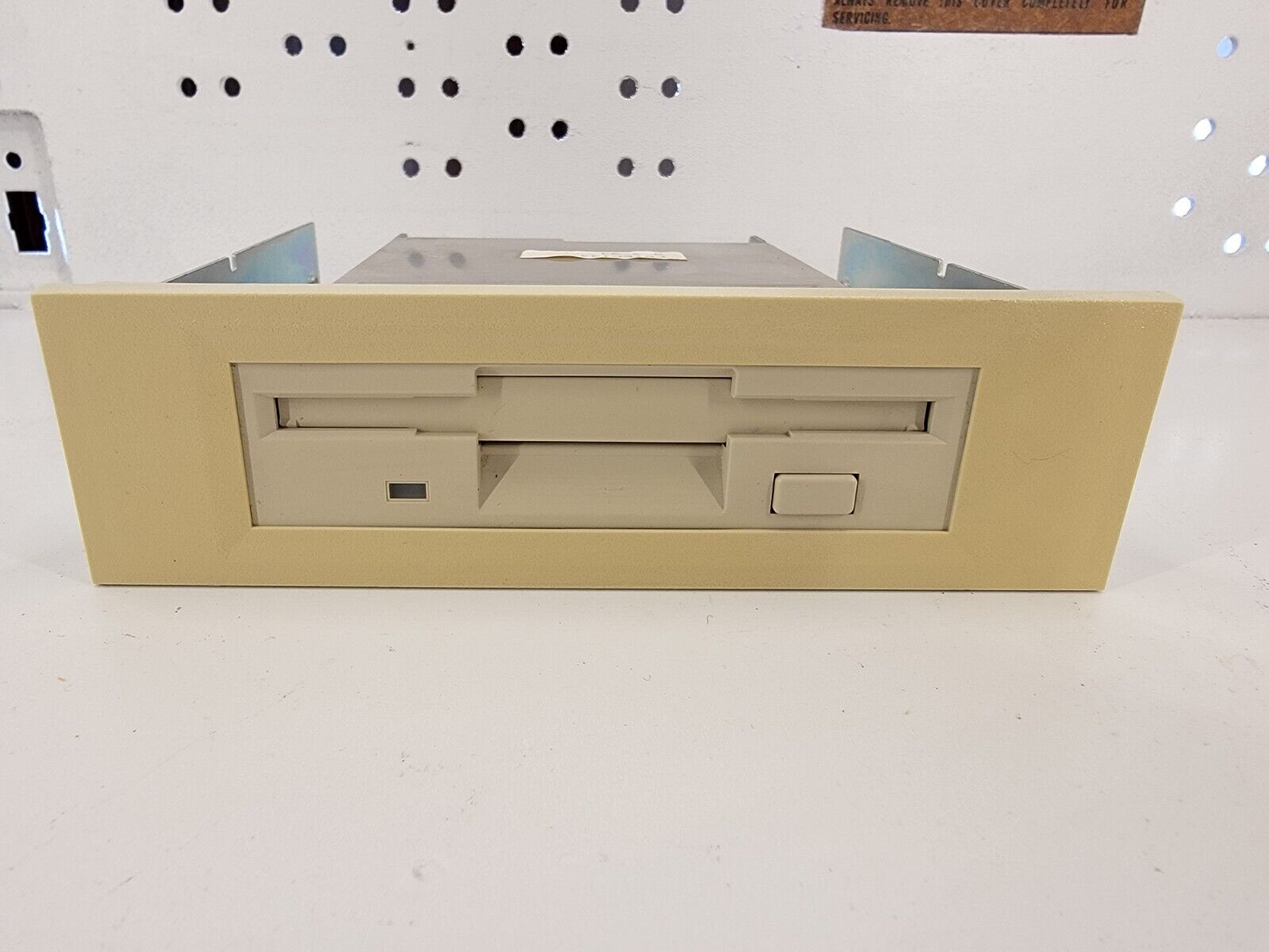 Vintage Teac FD-235HF 3.5 1.44MB Floppy Drive for 5.75 Bay BEIGE UNTESTED