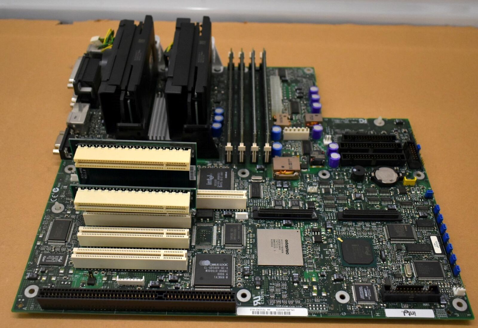 Intel L440GX Server Motherboard With Dual Petium III 500MHz , 1GB RAM