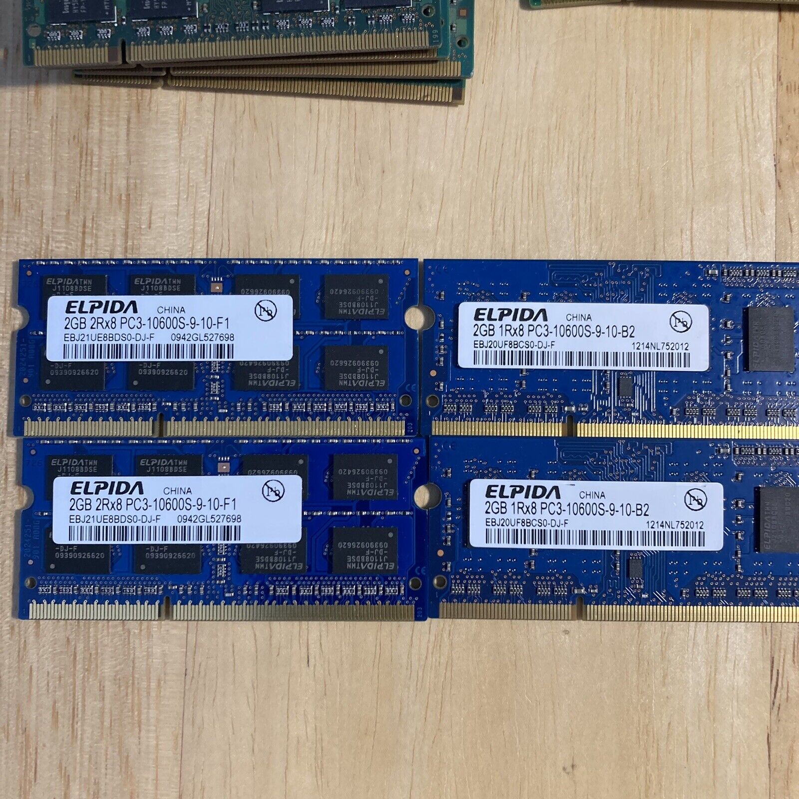4 x 2GB ( 8gb ) Elpida 1Rx8 PC3-10600S-9-10-B2 & 2Rx8 Pc3-10600s-9-10-F1