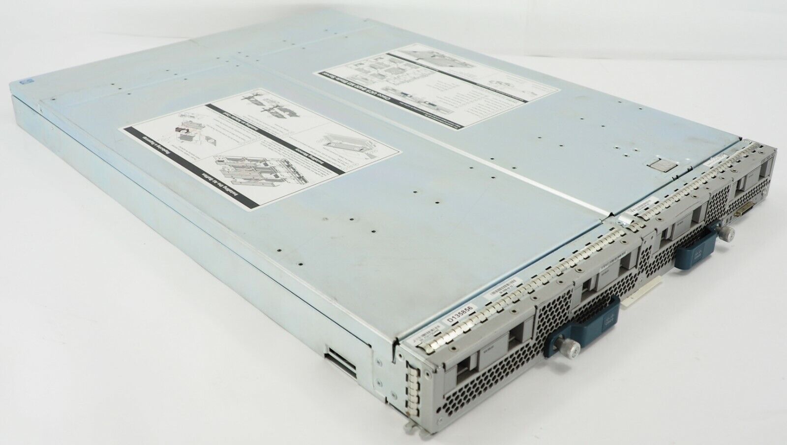 Cisco UCSB-B420-M3 V01 UCS B420 M3 BLADE SERVER (NO RAM CPU or HDDS)