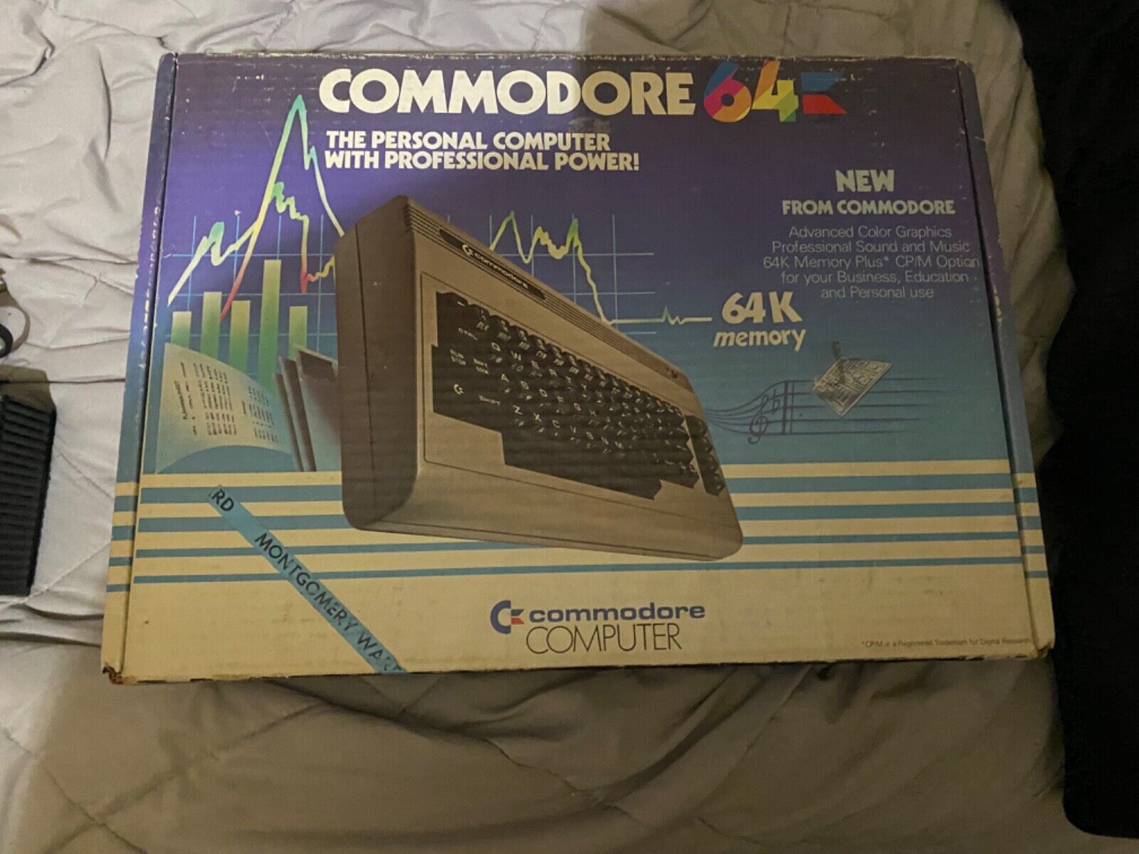 Commodore 64 Computer CIB - Great Shape - Powers On