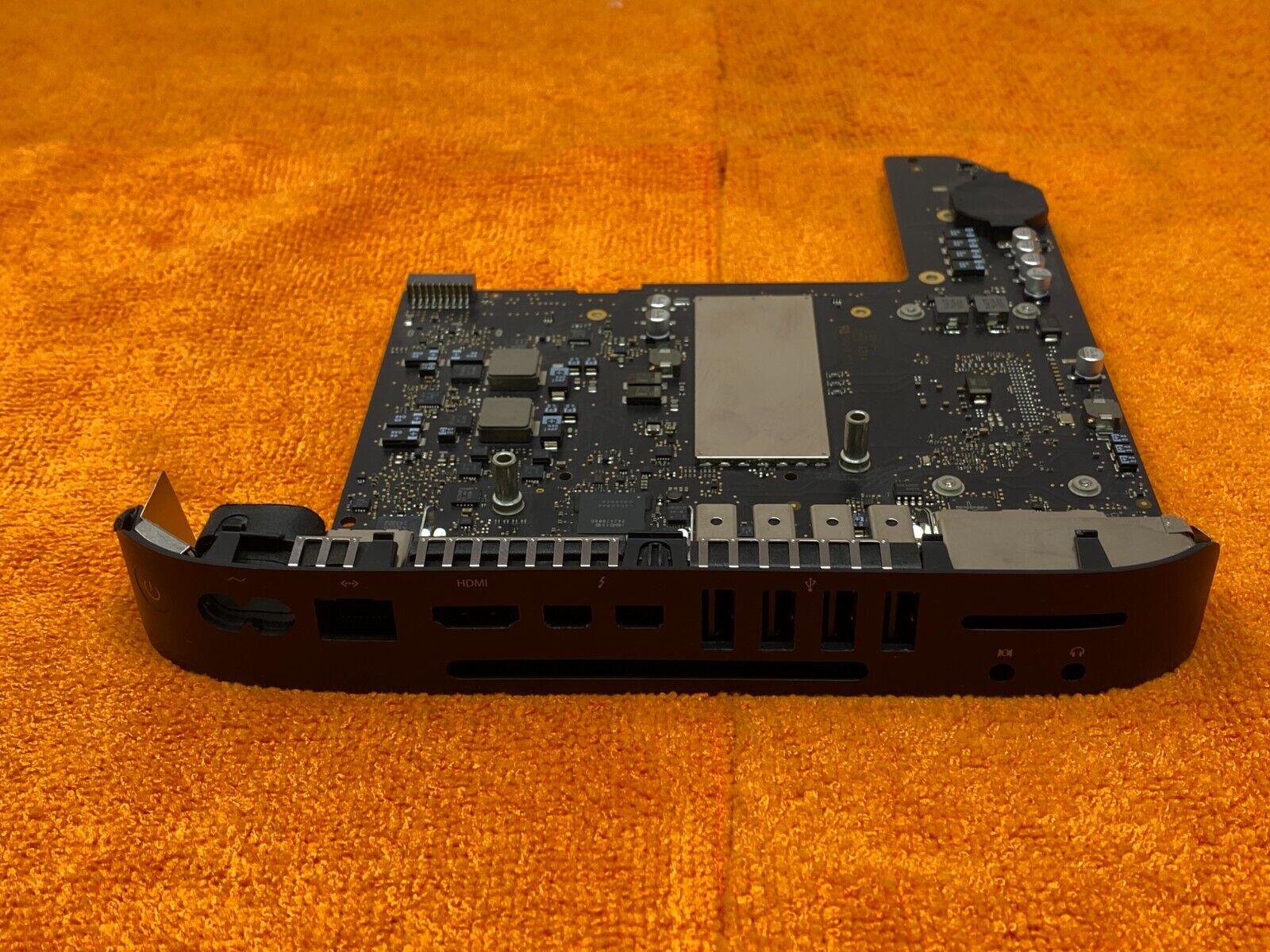 OEM APPLE MAC MINI A1347 2014 i5-4260U 2.6GHz 8GB RAM LOGIC BOARD 820-5509-A