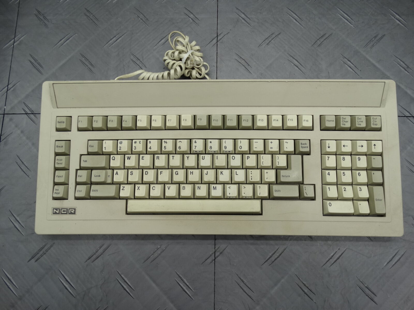 NCR Mechanical Keyboard USB Wired 01027100 Beige Mainframe Collection