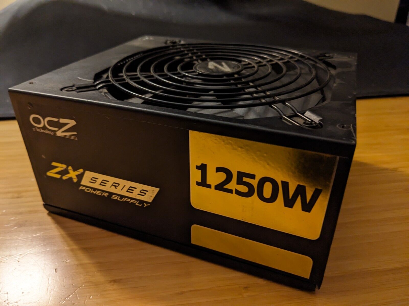 OCZ 1250w power supply ZX Series with new cable kit