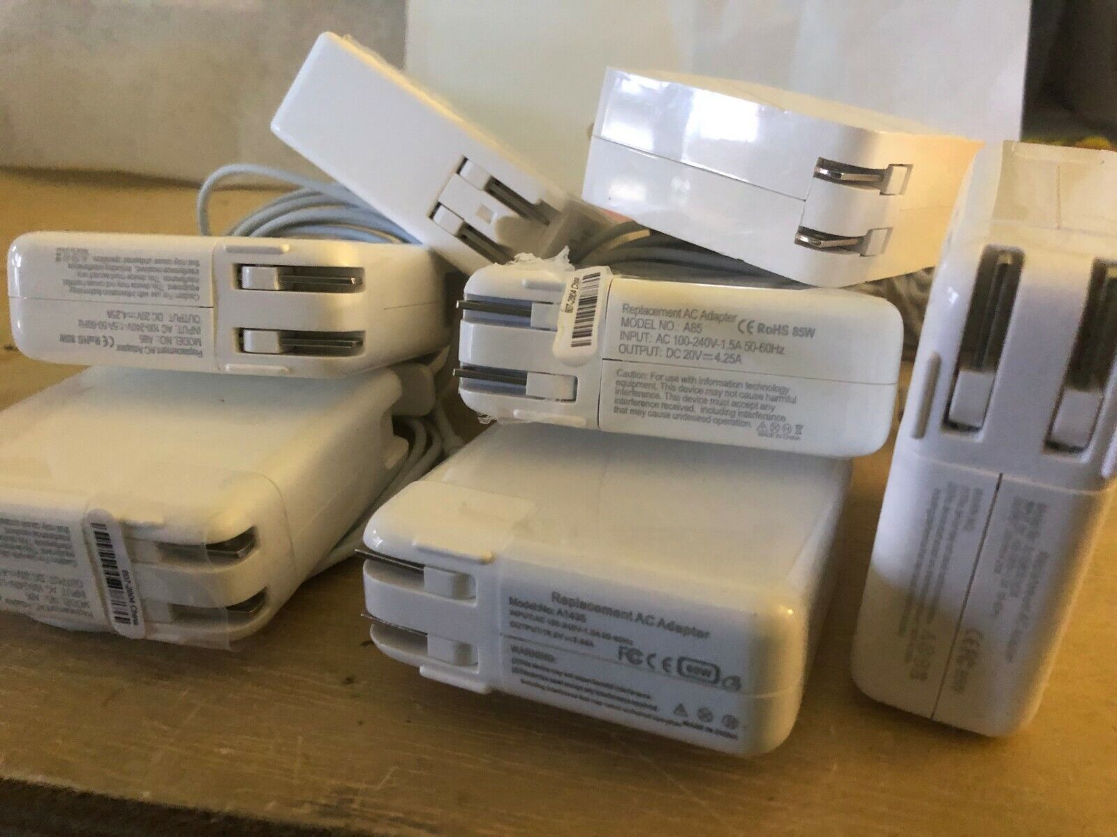 Lot of After Market Apple Charger 7 Pieces of Unsorted 60w, 85 Mixed Read 