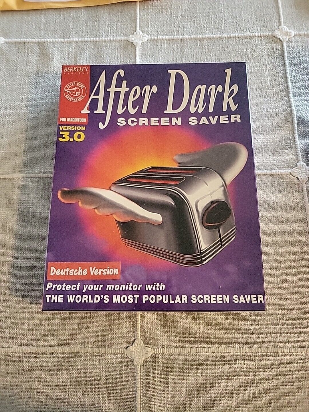 Vintage After Dark Screensaver Version 3.0 Macintosh IN RETAIL BOX WITH GUIDE
