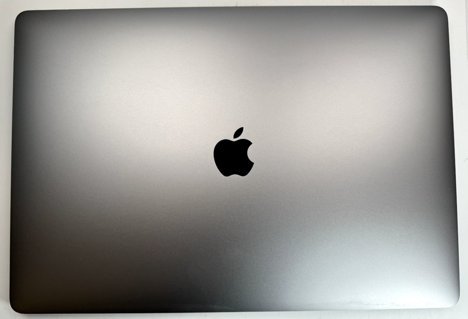 ✅ Apple MacBook Pro 15\