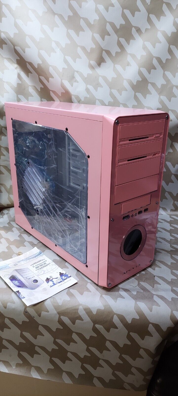 Apevia X-Dreamer 3 Tower Gaming Case  1 X Full-Size Tempered Glass Panel PINK
