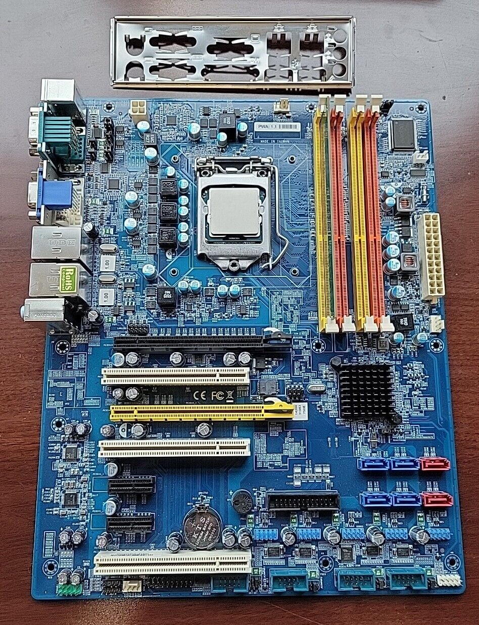 Foxconn 1420031983750E Motherboard with CPU RAM I/O Shield