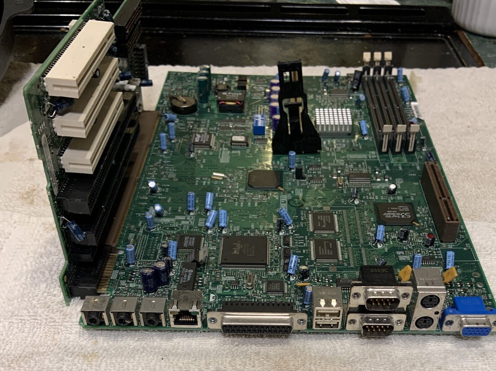 61H2600 - IBM System Board for Netfinity 1000/3000