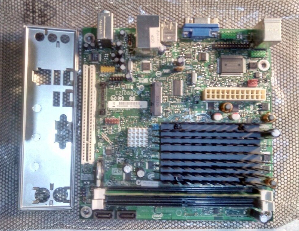 Intel D510  E76523- 403   mini ITX Motherboard ATOM 510 CPU + 1GB DDR2 RAM