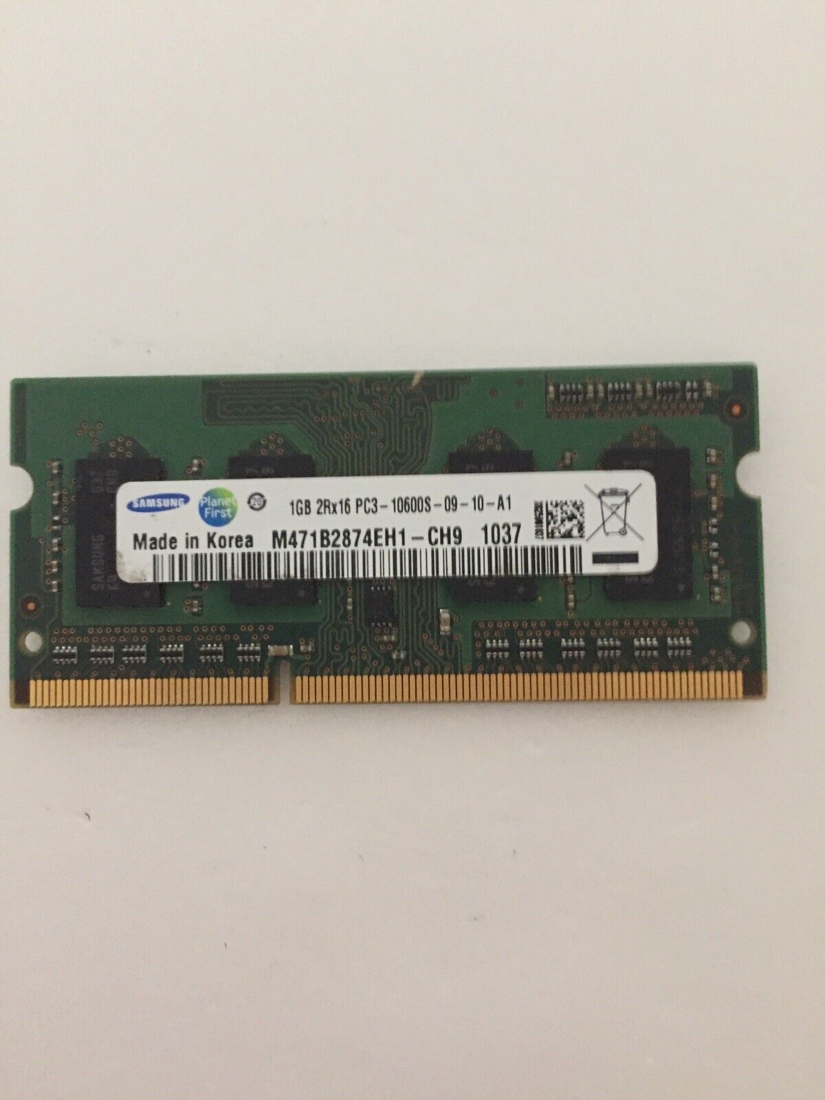 Samsung PC3 (DDR3-1066) 1 GB SO-DIMM 1066 MHz PC3 DDR3 Memory...