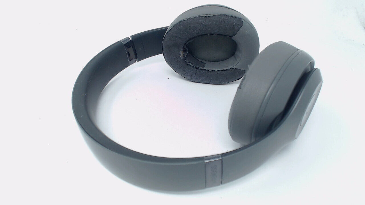 Beats Studio 3 Headphones A1914 Asphalt Gray PEELING EAR PADS