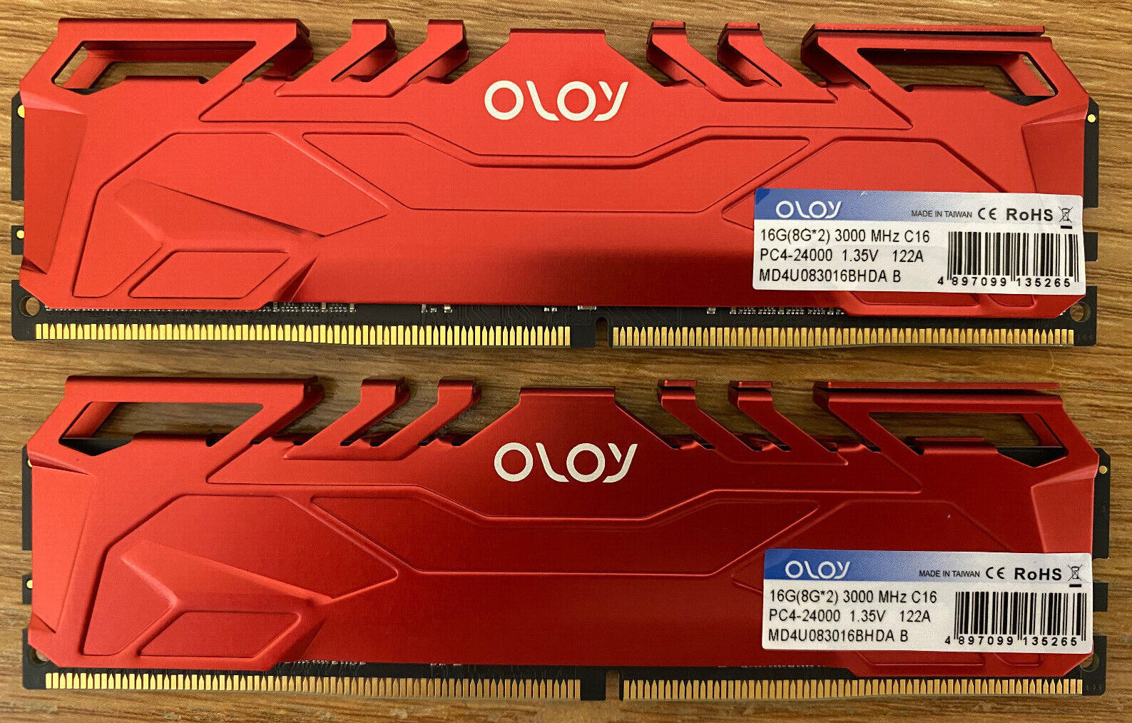 OLOY - 16GB (2 x 8GB) 288-Pin SDRAM DDR4 3000 (PC4 24000) Desktop Memory Modules